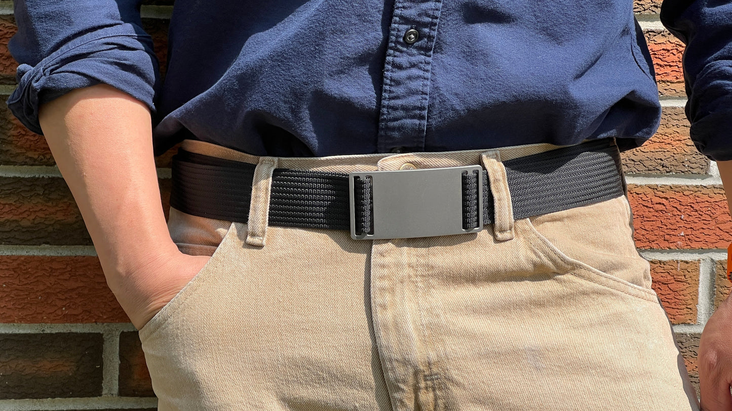 SnapTi Titanium Buckle & Belt (Adapts to waist sizes from 28 to 42 inches)